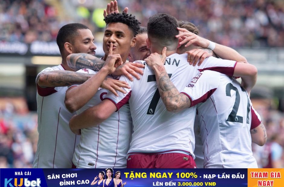 Kubet cập nhật hình ảnh các cầu thủ Aston Villa cùng nhau ăn mừng bàn thắng ghi được vào lưới các cầu thủ Burnley.