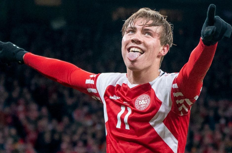 Tân binh Rasmus Hojlund gặp vấn đề về thể trạng và chưa có trận ra mắt Man Utd.-Kubet cập nhật 